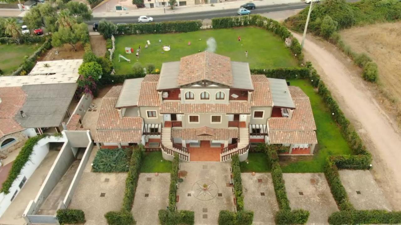 Villa Raffaello Porto San Paolo  Eksteriør bilde