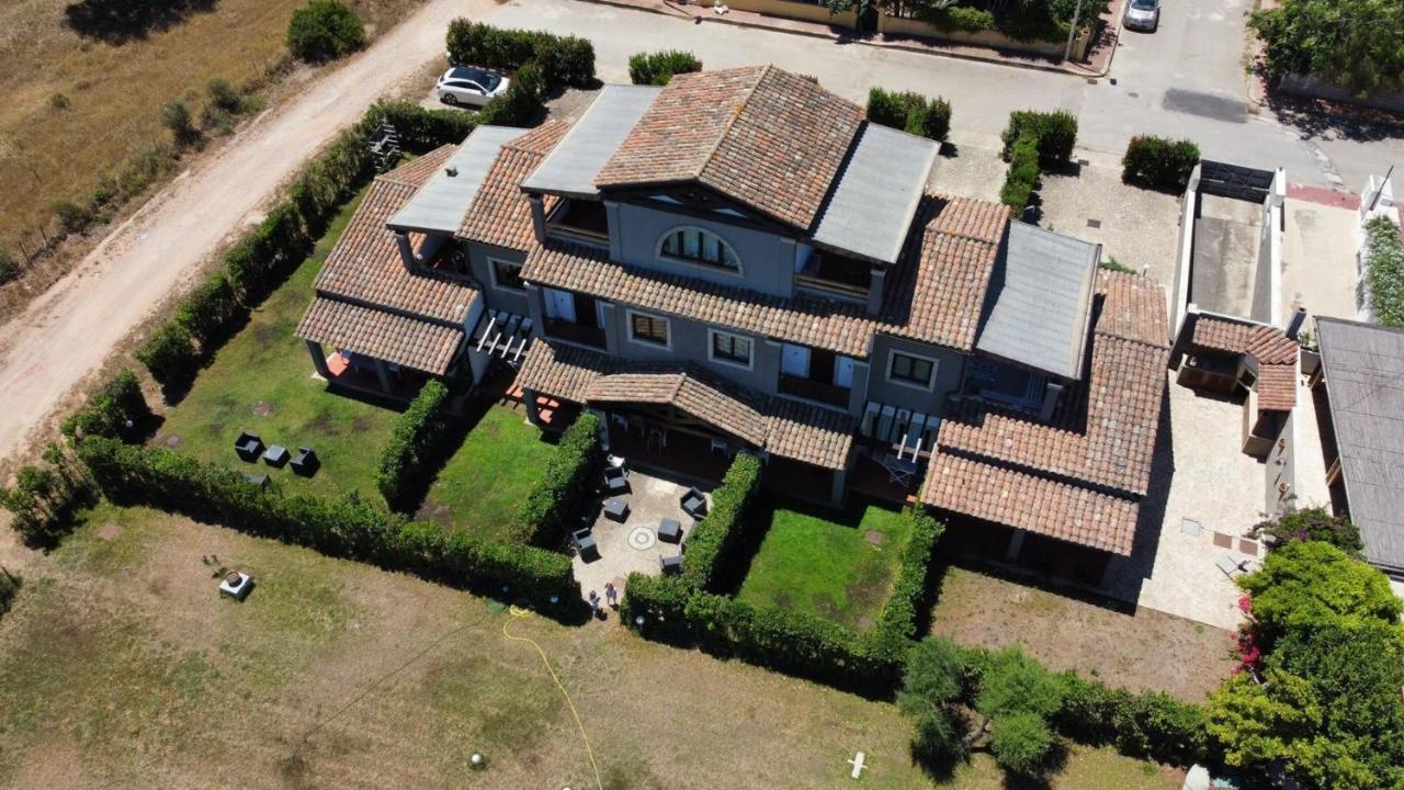 Villa Raffaello Porto San Paolo  Eksteriør bilde